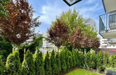 Alquiler de un moderno apartamento de 3 habitaciones con terraza, 62 m², distrito Bemowo, Varsovia, Polonia